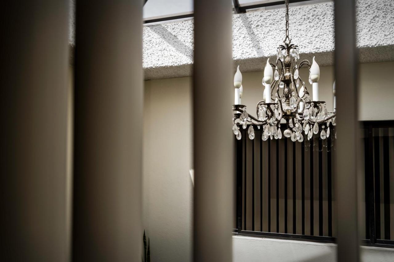 Hotel Mariscal Inn & Suite Куэнка Экстерьер фото
