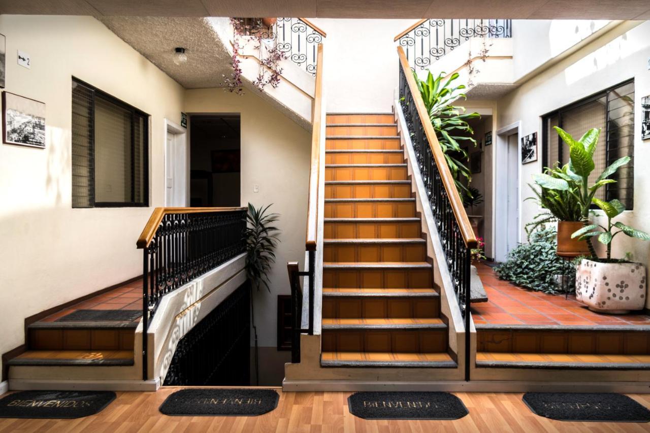 Hotel Mariscal Inn & Suite Куэнка Экстерьер фото