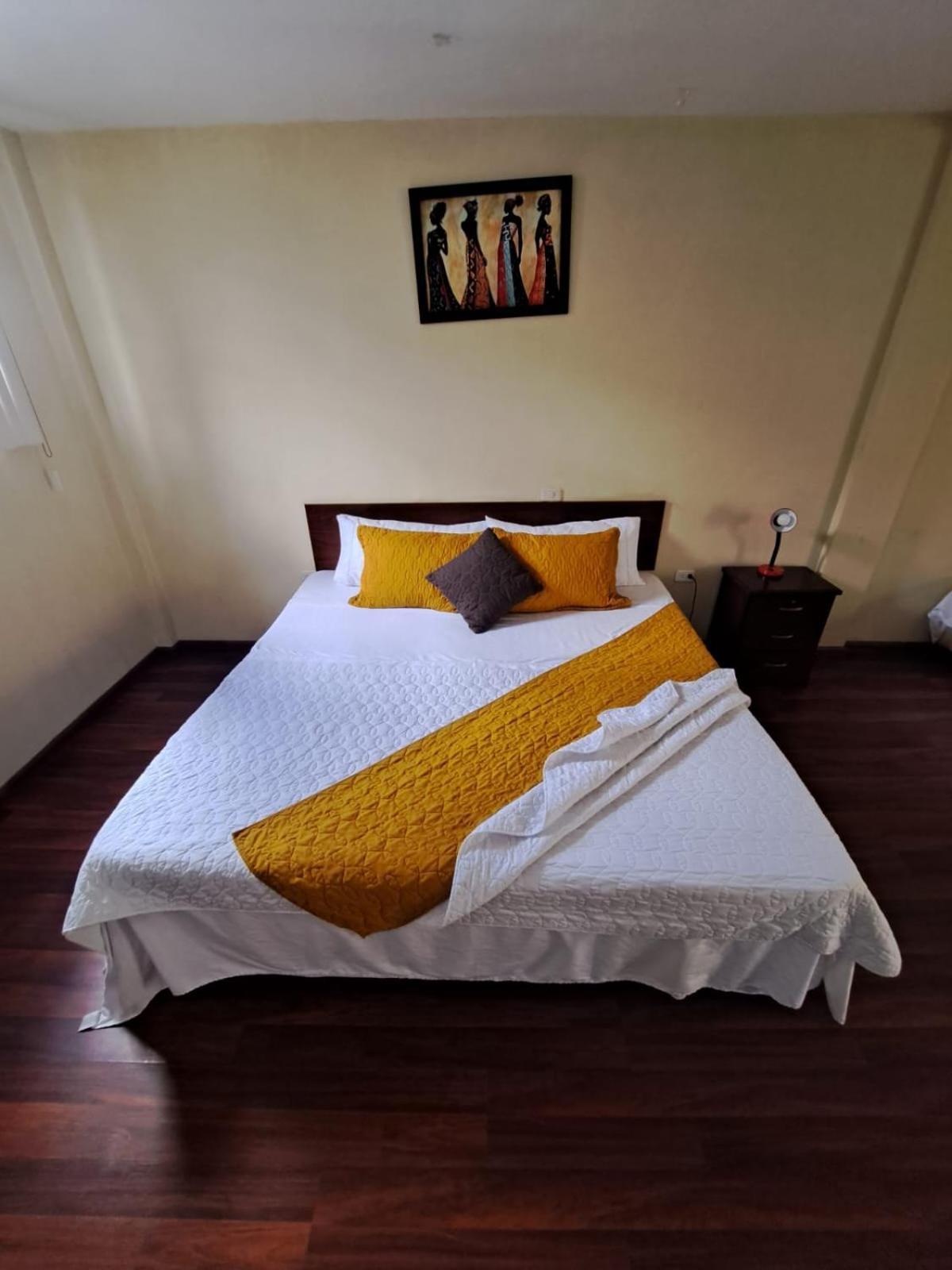 Hotel Mariscal Inn & Suite Куэнка Экстерьер фото